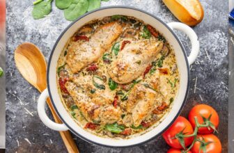 Creamy Tuscan Hen – thestayathomechef.com