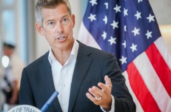 Sean Duffy Warns Some Airspace Could be Shut Down If Government Doesn’t Reopen