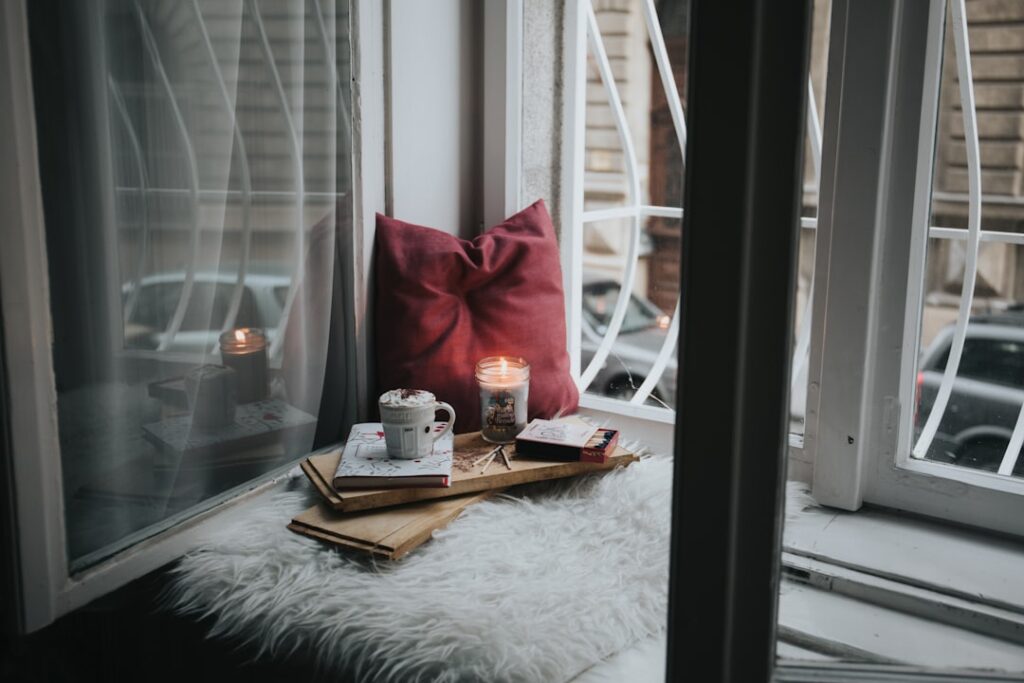 Simple Home Decor Ideas to Make Your Space Feel Cozy